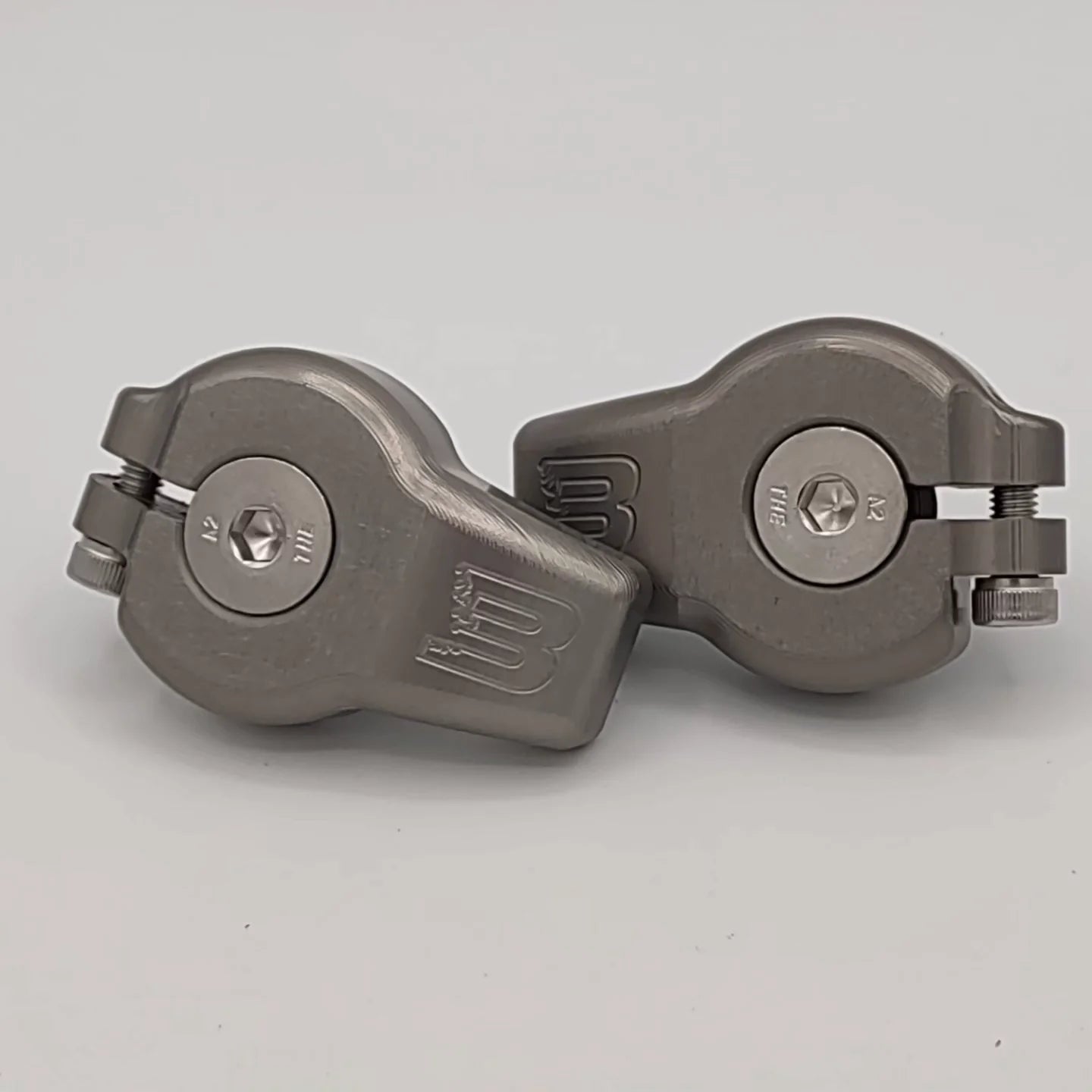 BEDURO HOOKED BAR END CAPS