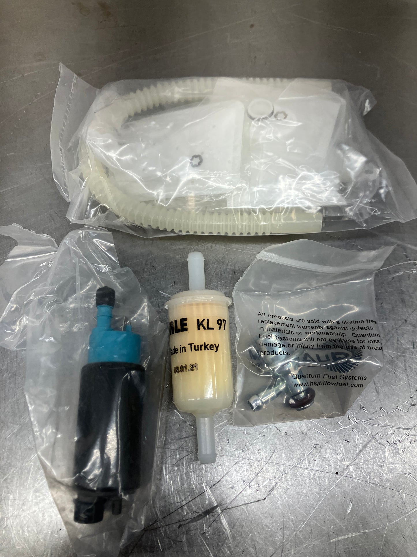 QUANTUM FUEL PUMP/HOSE KIT REG/ FILTER FOR FUEL INJECTED KTM/ HUSVARNA/ GASGAHFP-389-U2S