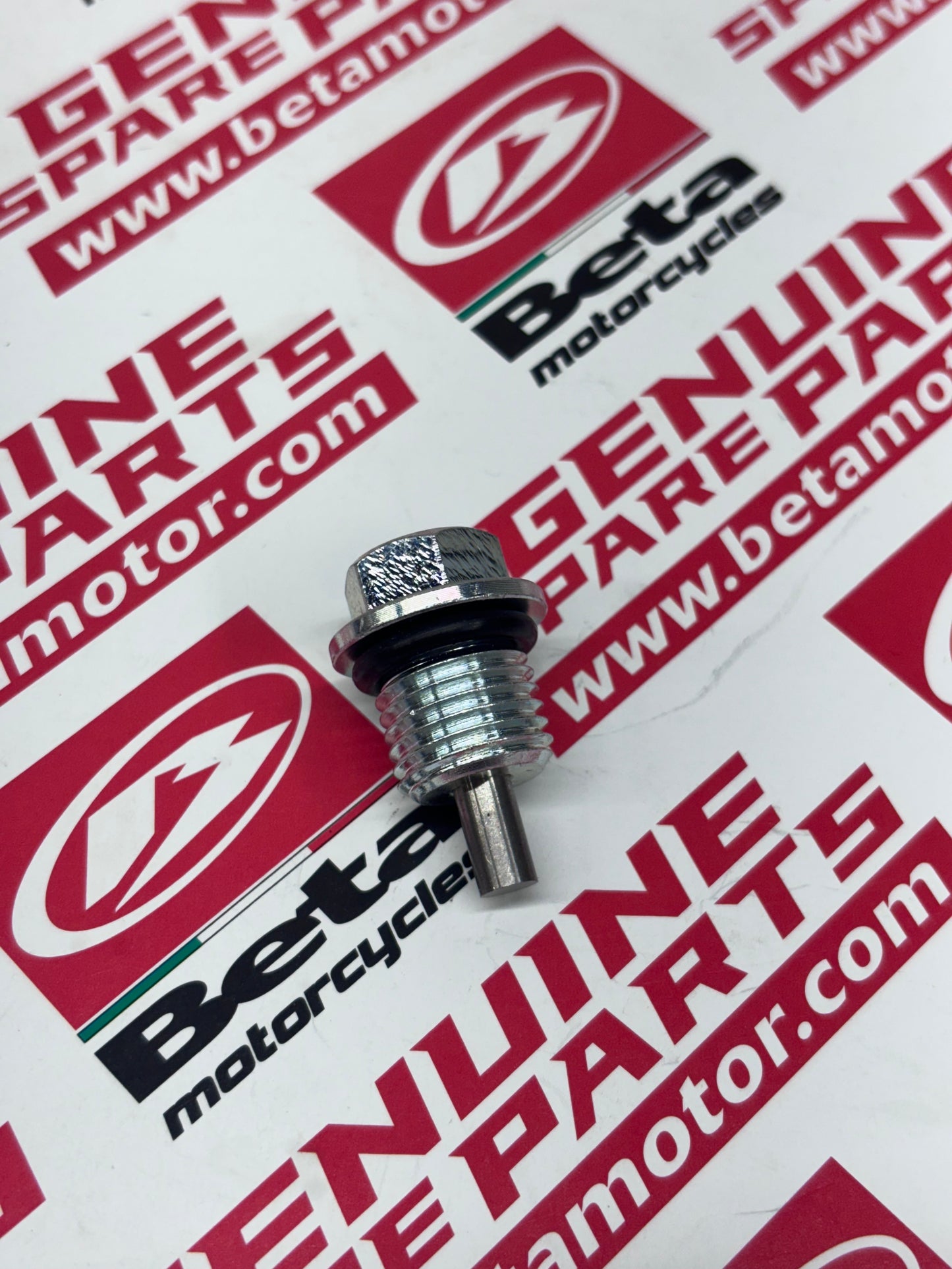 BETA OEM MAGNET DRAIN PLUG M14X15 PART #006.08.152.80.00