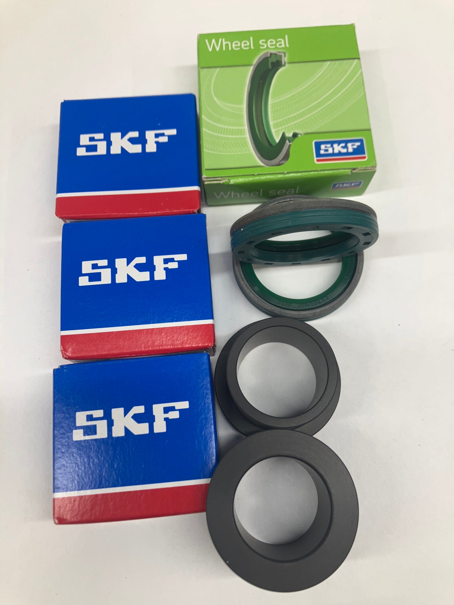 SKF Front Wheel Bearing, Seals and Spacer kit for Yamaha WSB-KIT-F022-YA